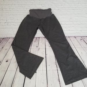 MATERNITY Bootcut Leggings